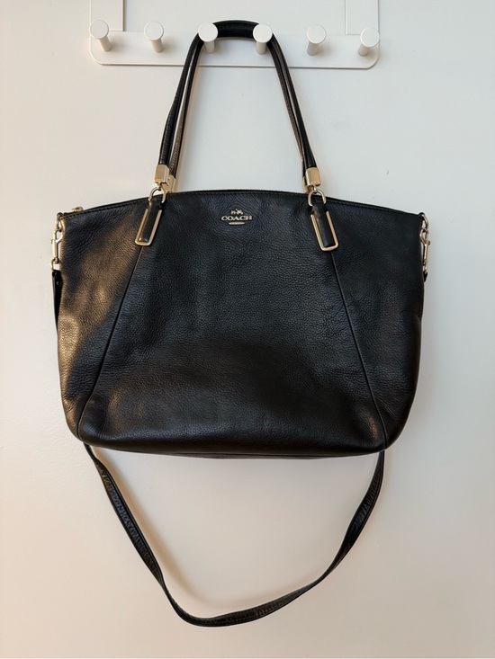 Coach Handbags - Coach Black Leather Tote with Gold-Tone Hardware